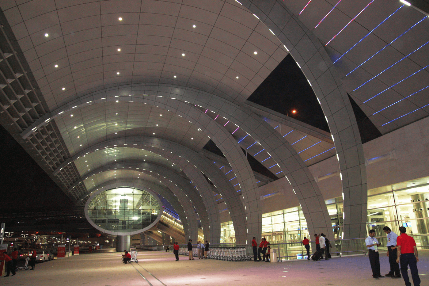 20 minutes to Dubai International Airport